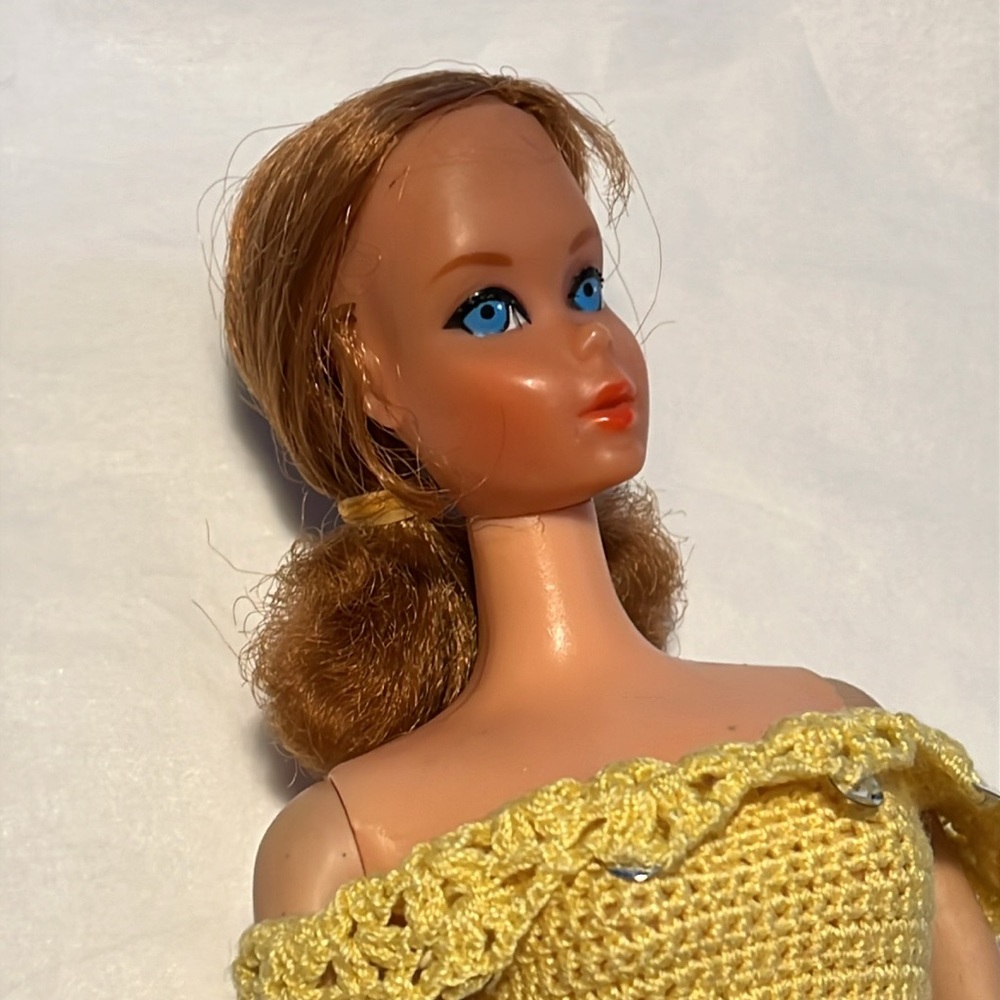 1969 Talking Barbie (mute) - Picture 4 of 7